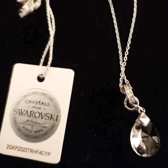 Italian Sterling Silver with Swarovski Pendant - Picture 4 of 7
